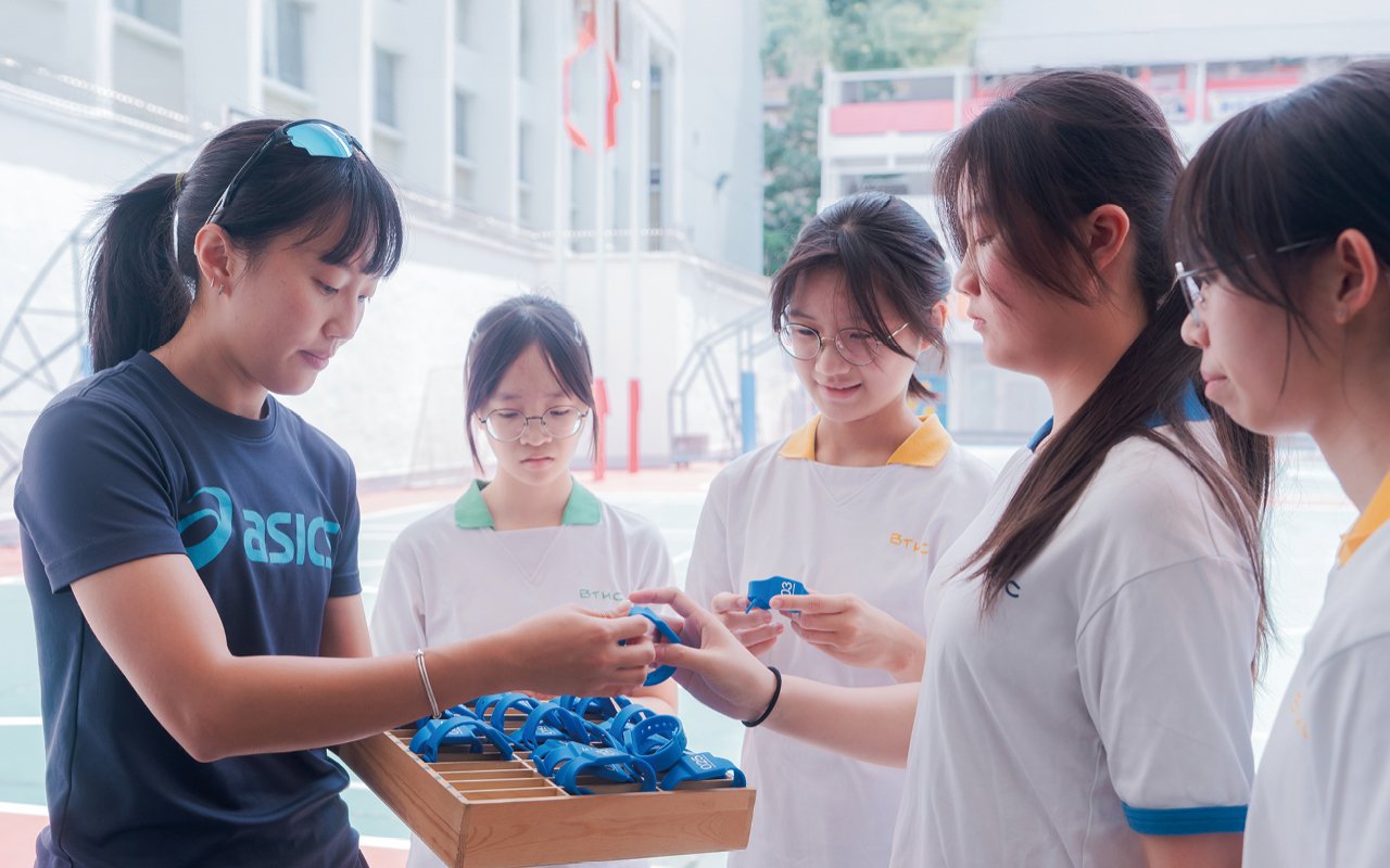 The school promotes students to establish a healthy lifestyle in a variety of ways