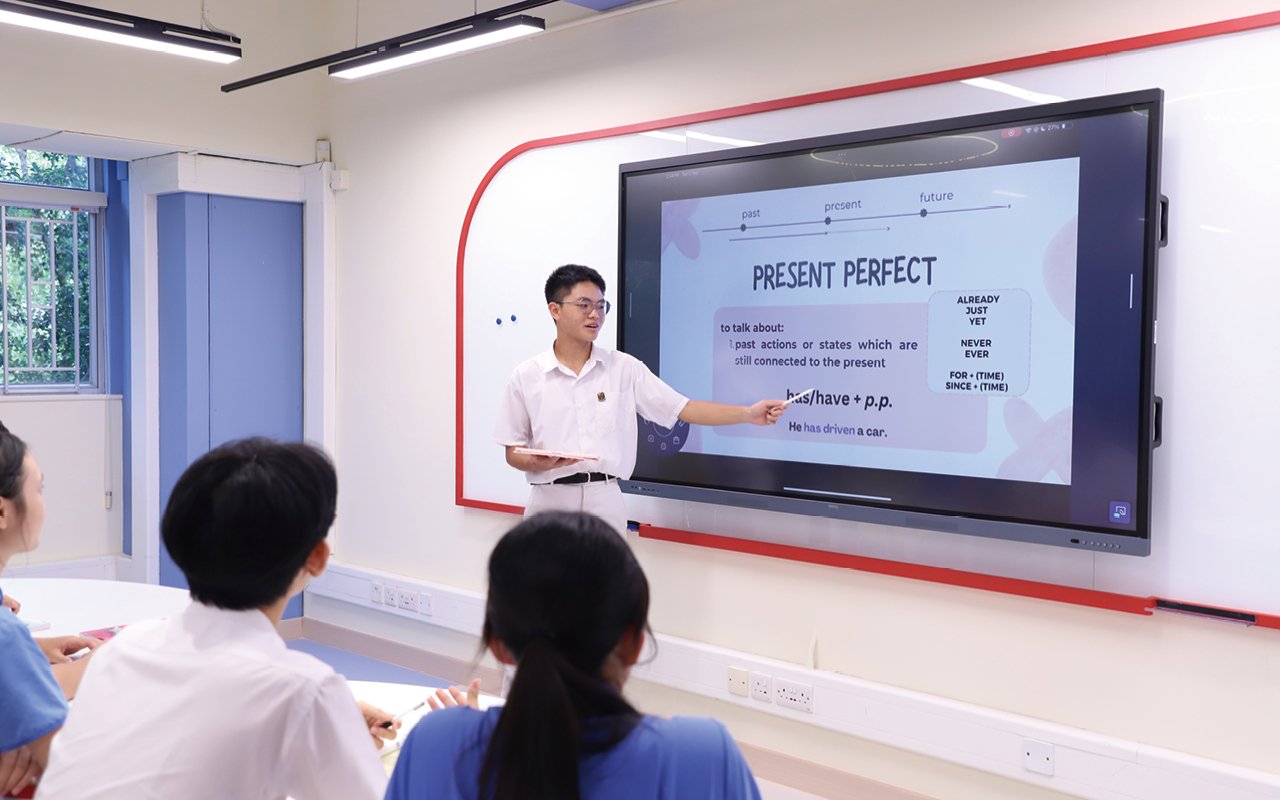 Schools make good use of artificial intelligence to assist English teaching