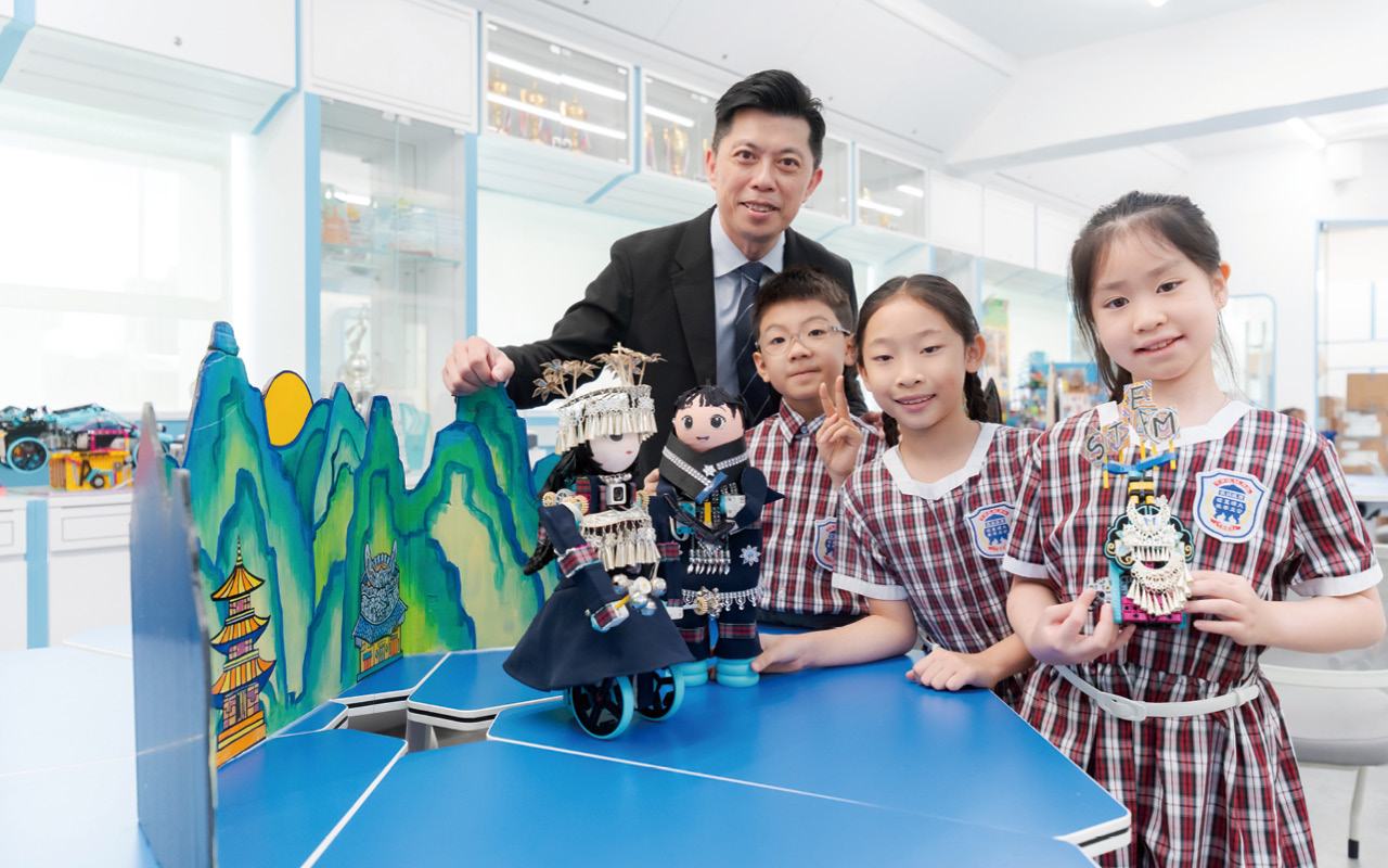 The school designs multiple large-scale interdisciplinary activities