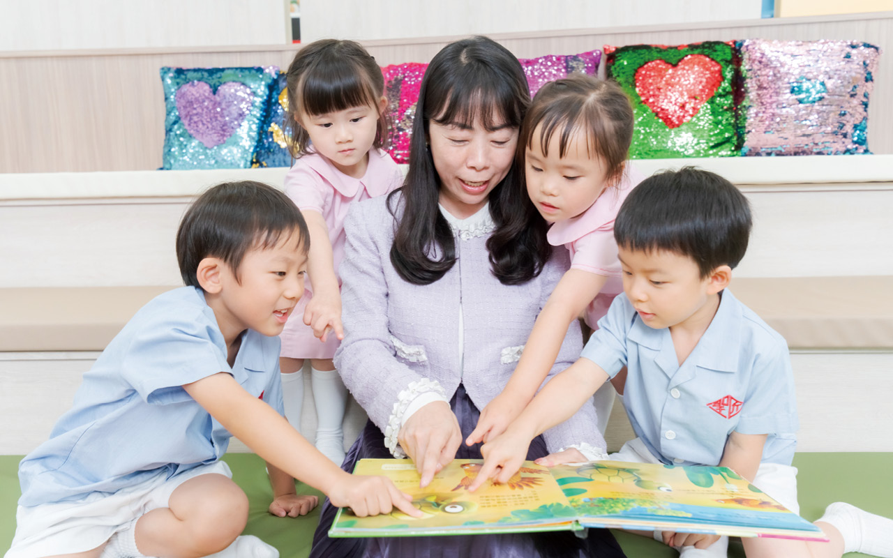 S.K.H. KINDLY LIGHT CHURCH HOLY CARPENTER KINDERGARTEN - Educate people with love and create a healthy and happy place for growth with ingenuity