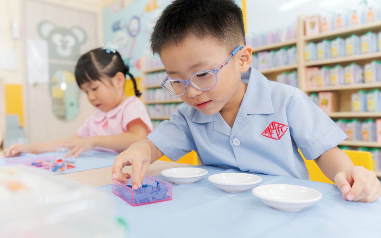 S.K.H. KINDLY LIGHT CHURCH HOLY CARPENTER KINDERGARTEN - Educate people with love and create a healthy and happy place for growth with ingenuity