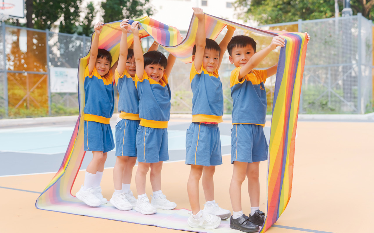 Carry out outdoor learning activities