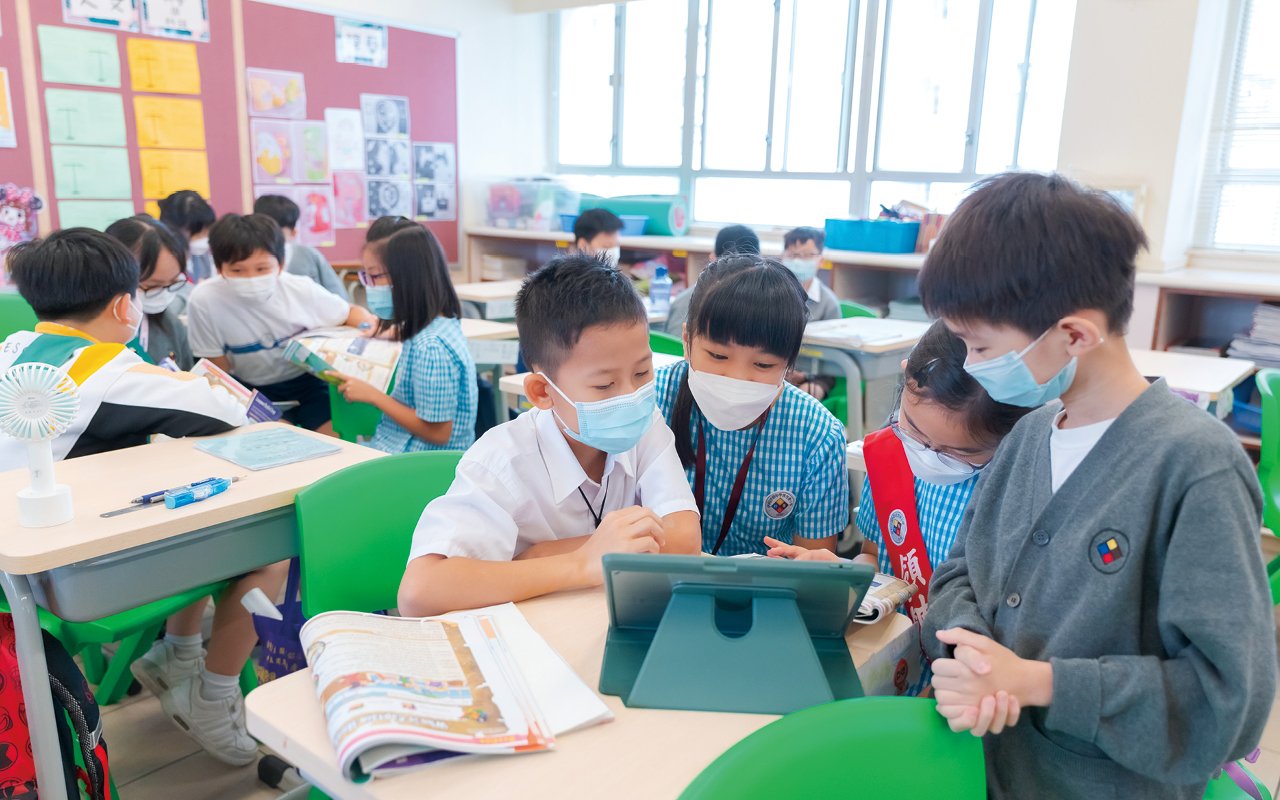 The school has rich teaching resources and has set up multiple multi-purpose learning rooms to support rich and distinctive learning activities, such as STEM Room, campus TV station, English room, multi-sensory learning room, etc. It also has a platform garden, ecological garden, organic botanical garden, etc., with all the facilities you need.