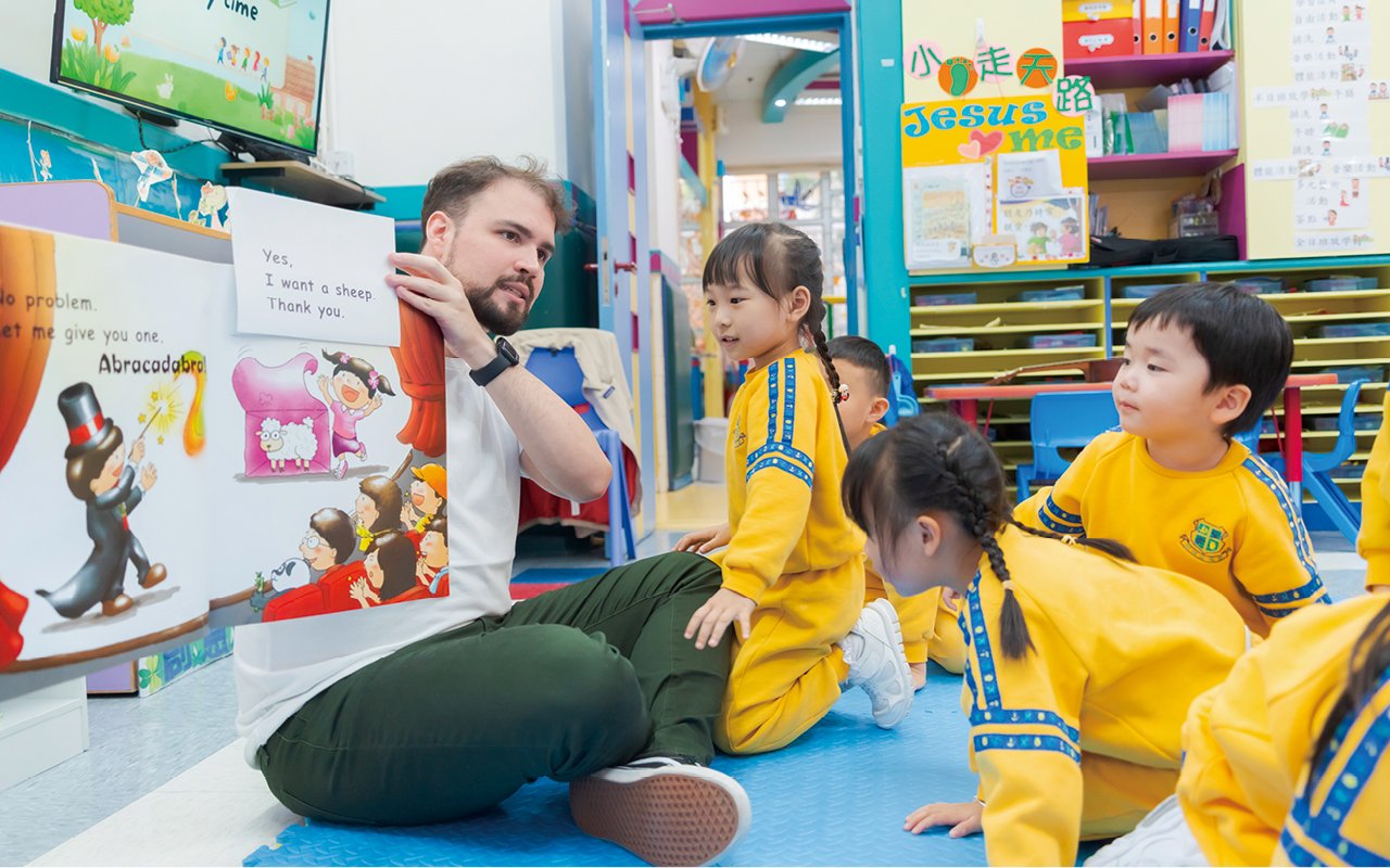 Picture book stories infiltrate life-oriented learning content