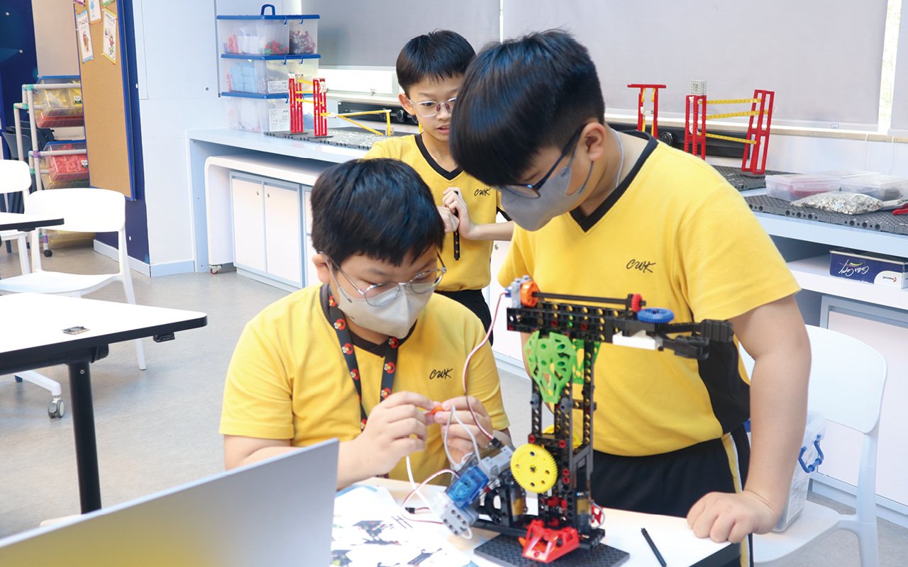 The school strives to provide students with teaching resources