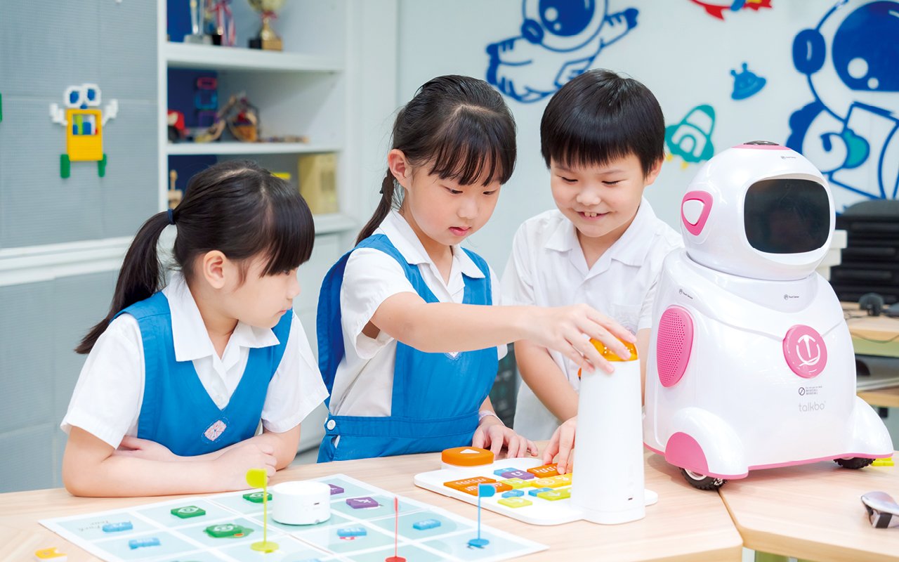 Provide students with more space and time for STEAM learning