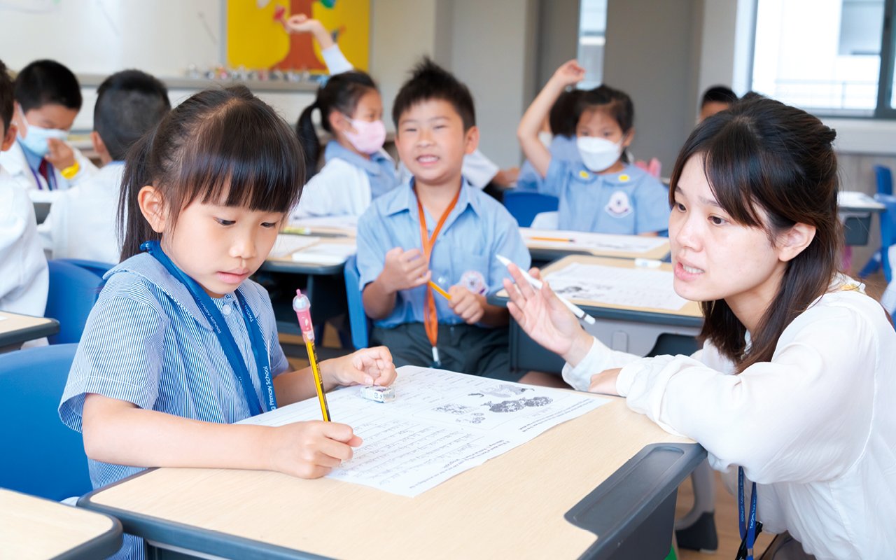 Cultivate students' interest and habit of reading English books independently