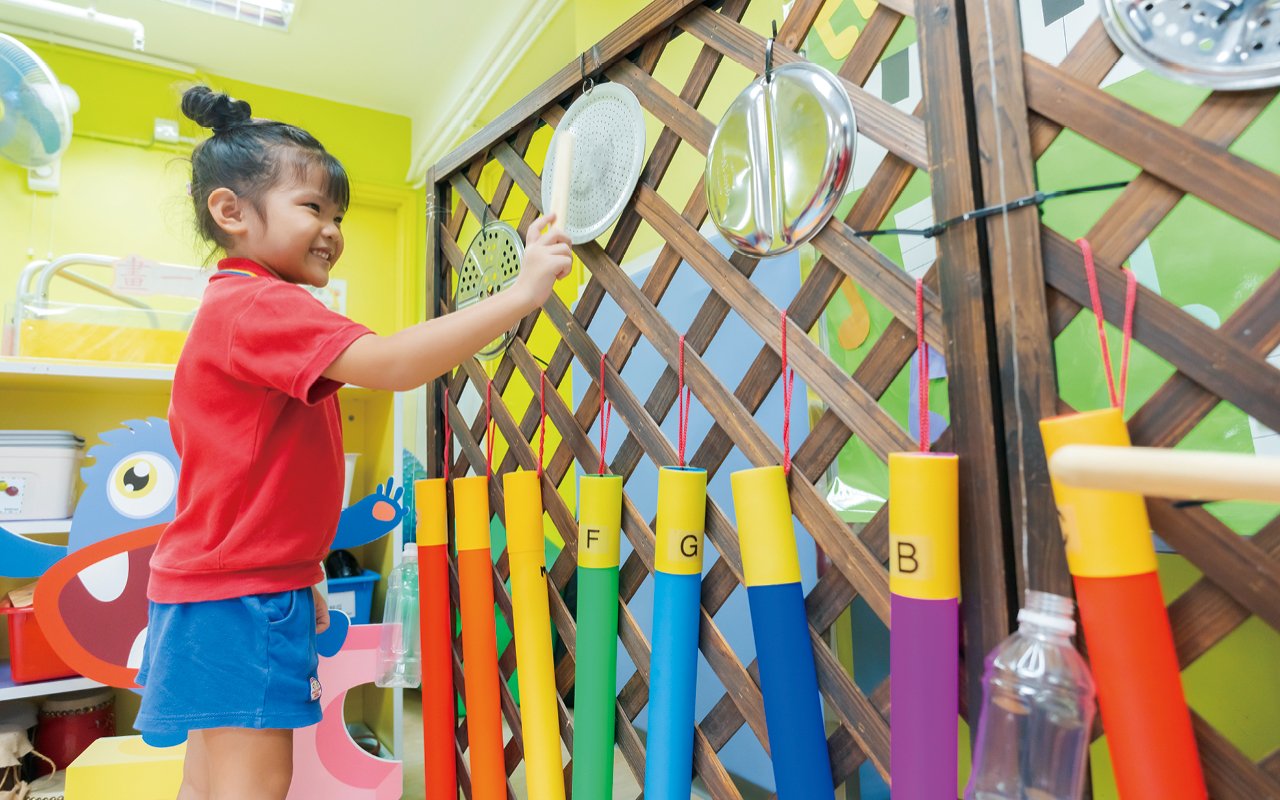 Guide children to actively explore things around them