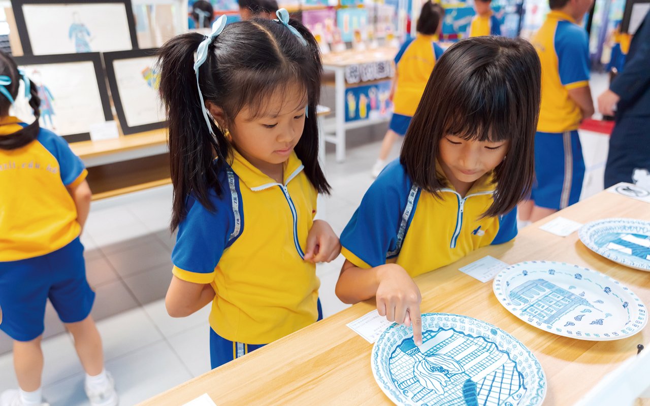 In addition to courses, the teaching team will also coordinate all-round learning activities