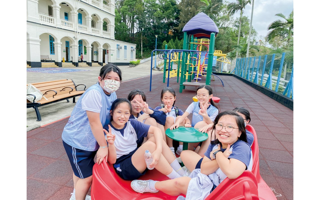 Establish positive values and a positive outlook on life to enhance students’ sense of happiness