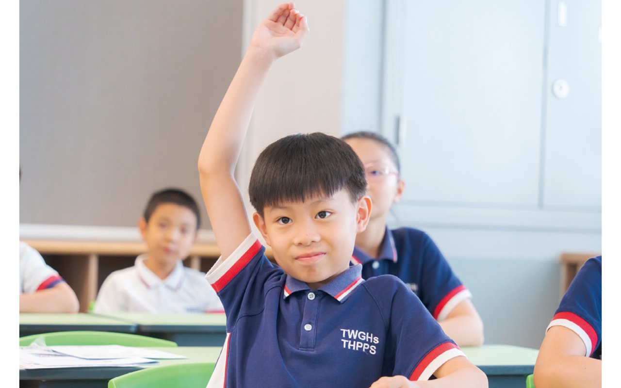 The school is committed to creating a strong English learning atmosphere