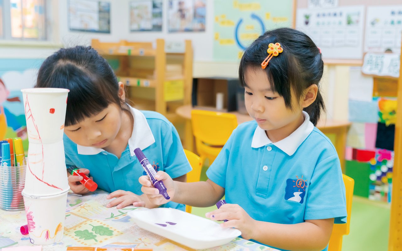 Cultivate reading habits in young children