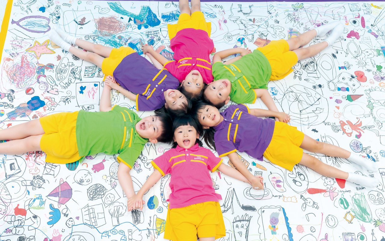 Designing diversified school-based curriculum and teaching materials