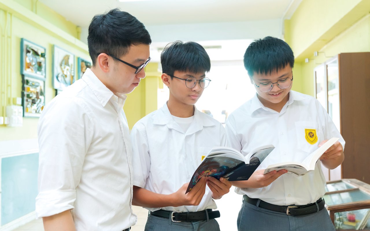 Promote the school-based "Xiyuan Reading High School" reading program