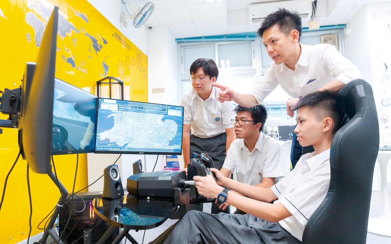 Make good use of electronic teaching tools