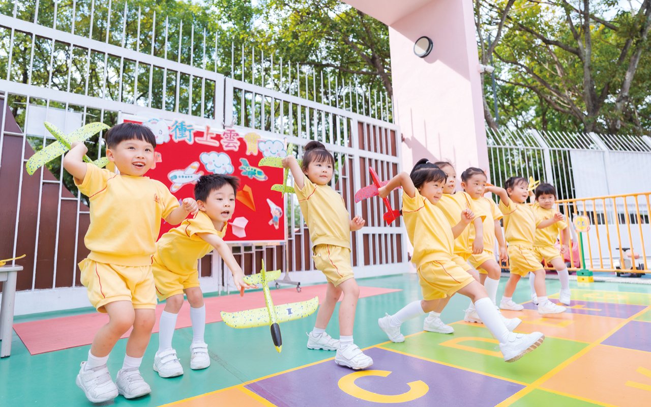 Good home-school cooperation
