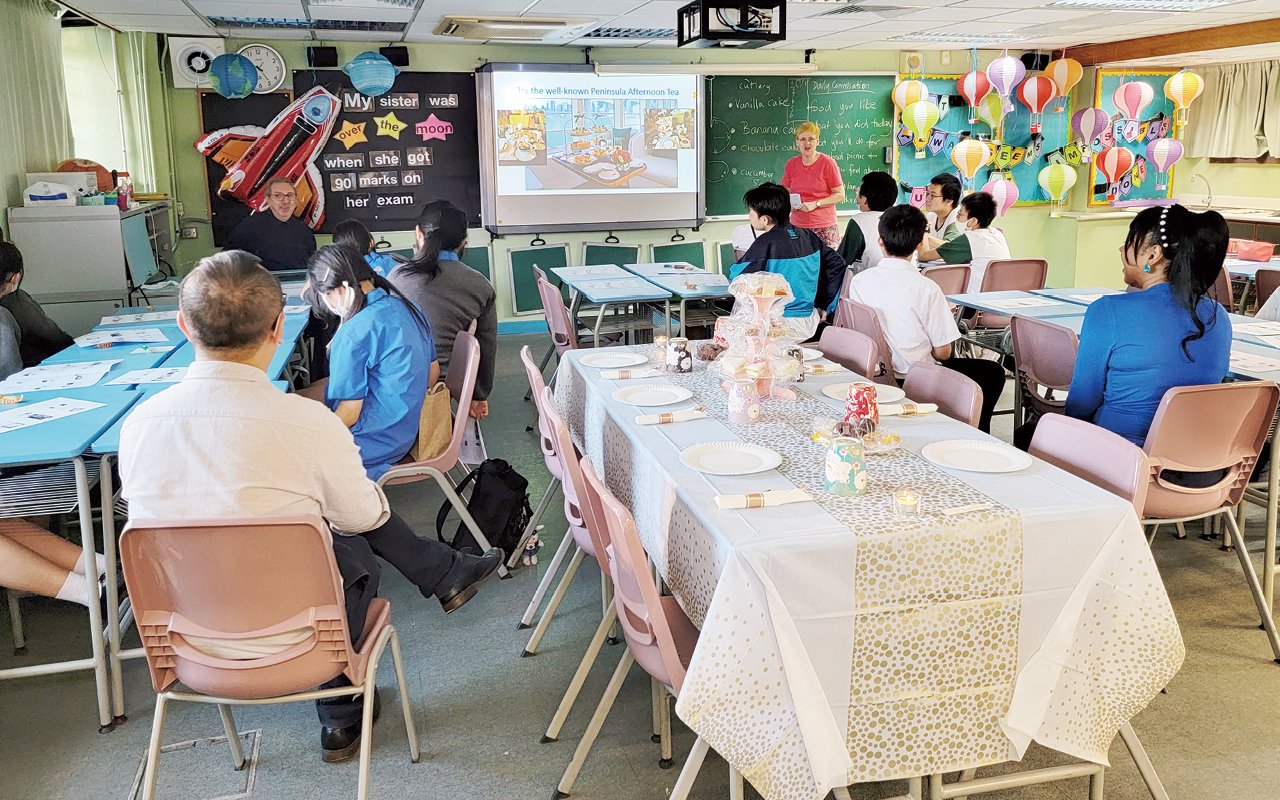 Prepare a variety of English activities
