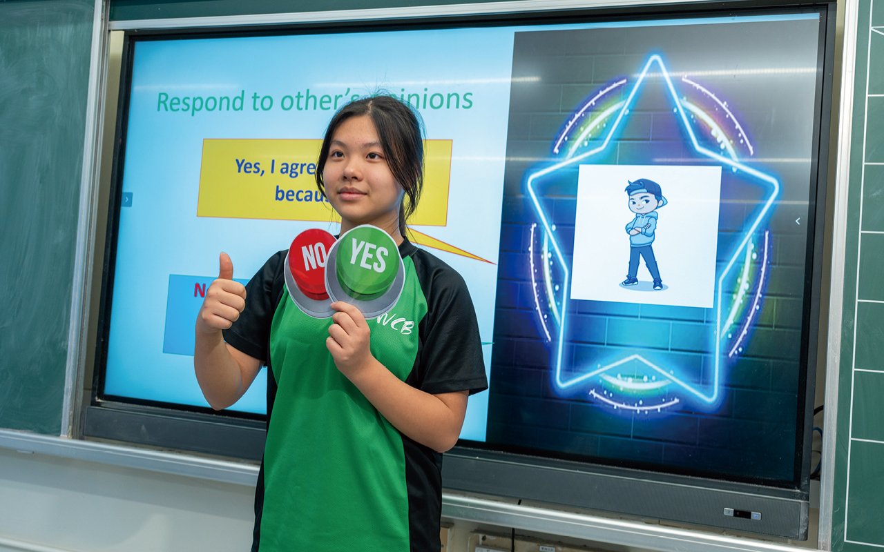 The school arranges for students to conduct interdisciplinary project studies in Chinese and English subjects