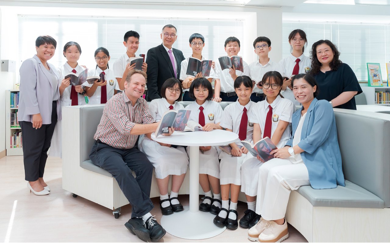 The school is committed to implementing the goal of "student-centered"
