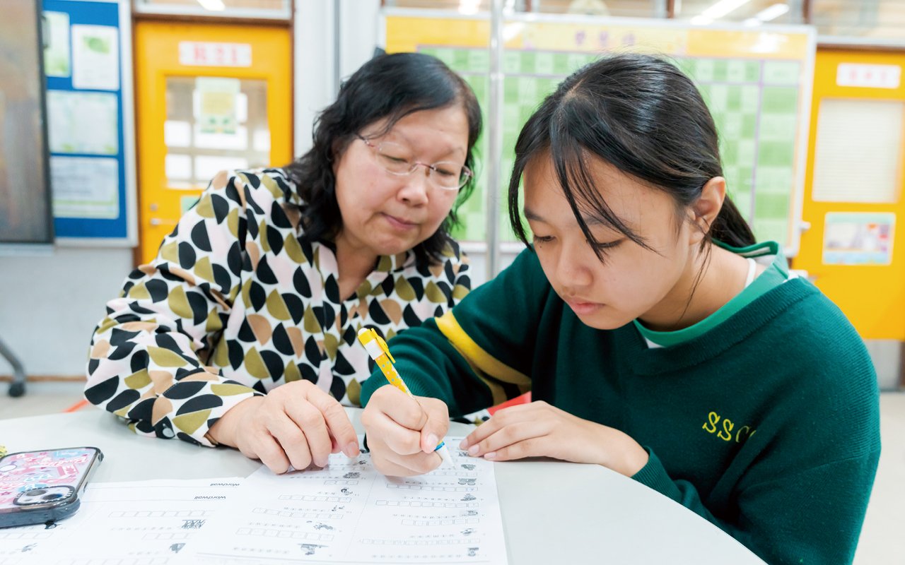 Successfully create an efficient English learning environment