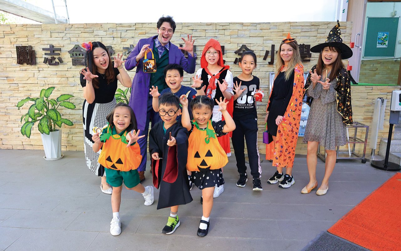 Organize diversified learning activities