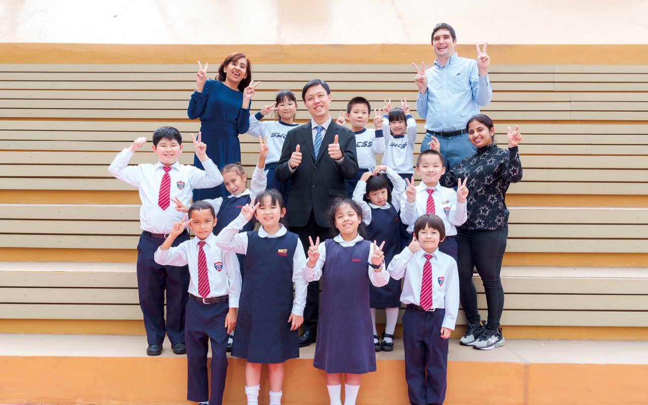 The school invests a lot of resources to optimize the English teaching team