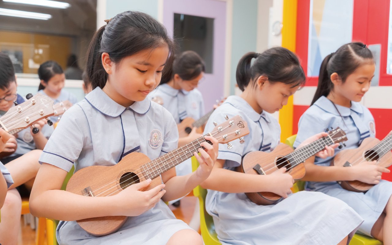 "The school actively organizes diversified learning activities to provide students with opportunities to apply what they have learned and enrich their learning experience.