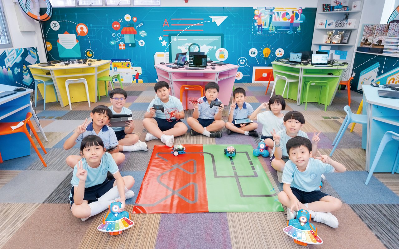 "The school actively organizes diversified learning activities to provide students with opportunities to apply what they have learned and enrich their learning experience.