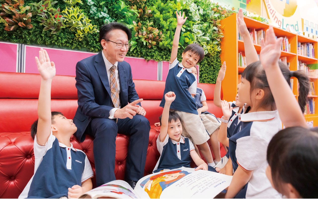 The school enhances students' learning enthusiasm through different diversified activities, festival celebrations, etc. and creates a strong English learning atmosphere.