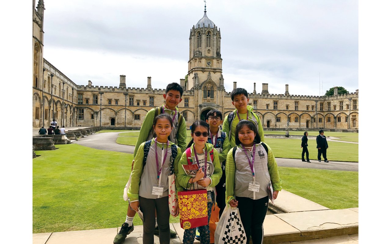 The exchange program organized by the school for students gives students the opportunity to study in the United Kingdom, Australia and other places, experience local customs and customs, use English flexibly to communicate with local residents, and achieve the effect of applying what they have learned in a natural context.