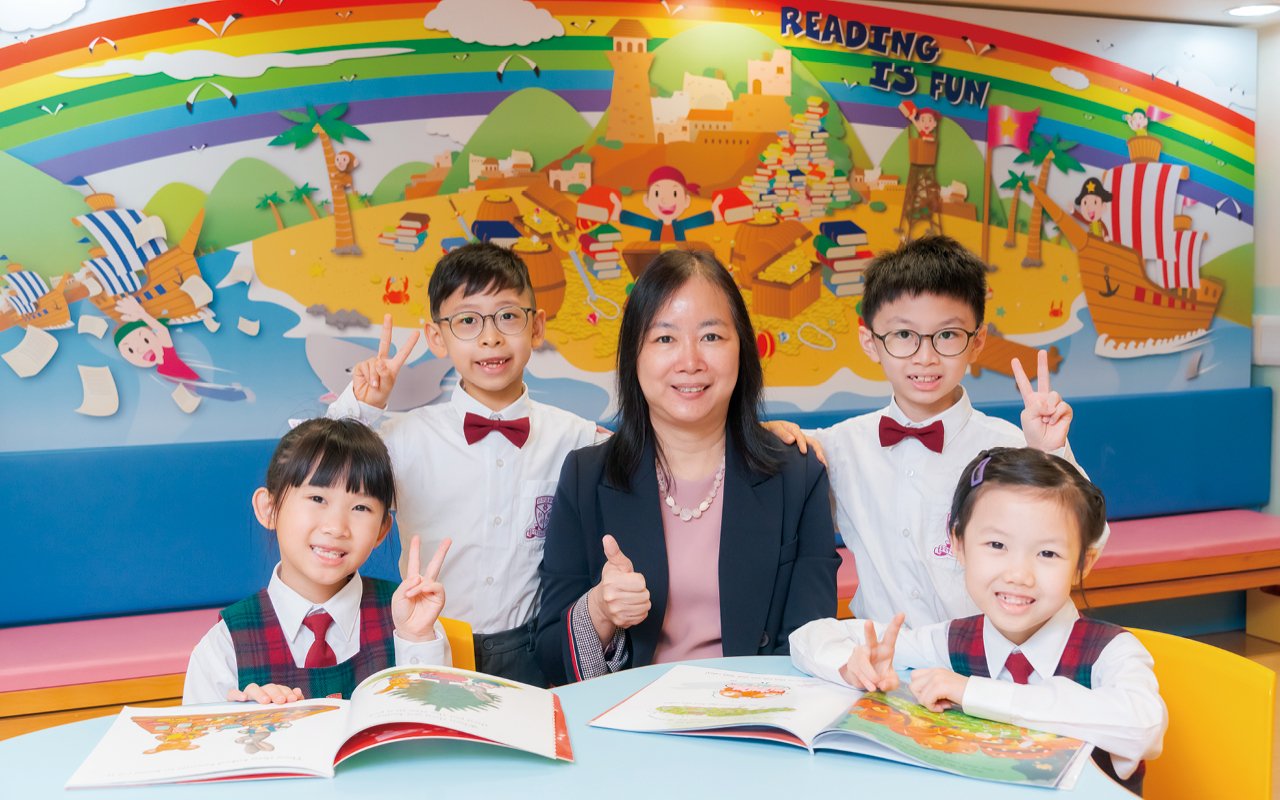 C.U.H.K. F.A.A. Thomas Cheung School is student-oriented, investing resources to hire 4 foreign English teachers, arranging them to be responsible for different English courses and extracurricular activities, and actively creating a rich English context.