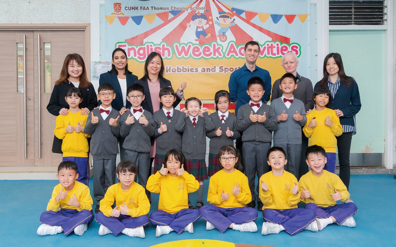 Grades 4 to 6 of the English subject participate in the Education Bureau's English learning program "Keys2 Literacy Development". Each grade has four units, and foreign teachers and local teachers are arranged to teach two "Keys2" classes every week to improve students' reading and writing skills.