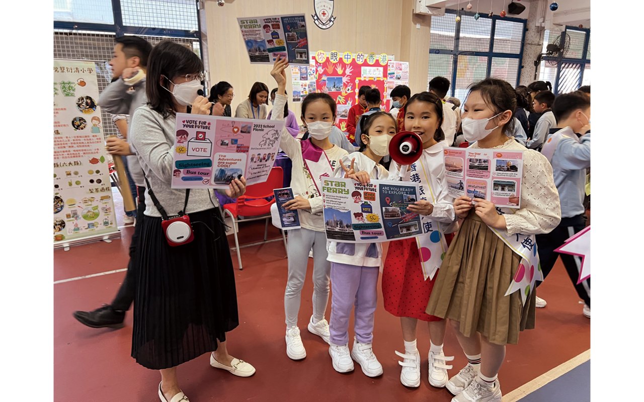 The school combines English learning with career planning, and has specially set up an activity called "Itinerary "Travel" to create your own", which organically combines English elements, key knowledge points of different subjects and career planning elements.