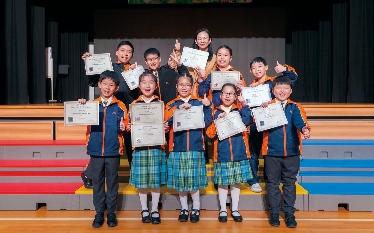 The school actively encourages students to participate in off-campus competitions to increase their opportunities to be exposed to and apply English and to verify what they have learned through practice.