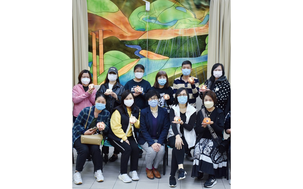 Teachers will organize different interest classes and parent-child activities for parents