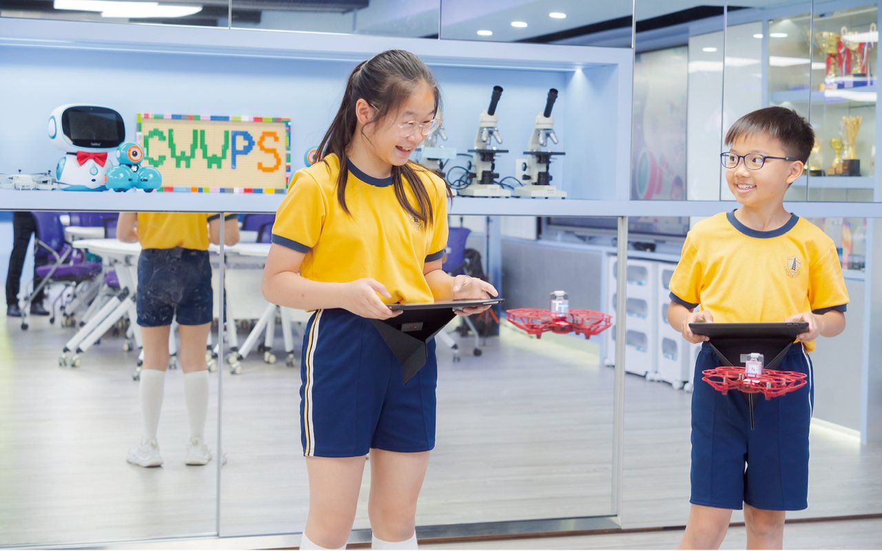 Students receive balanced development in the five aspects of moral, intellectual, physical, social and aesthetic education.