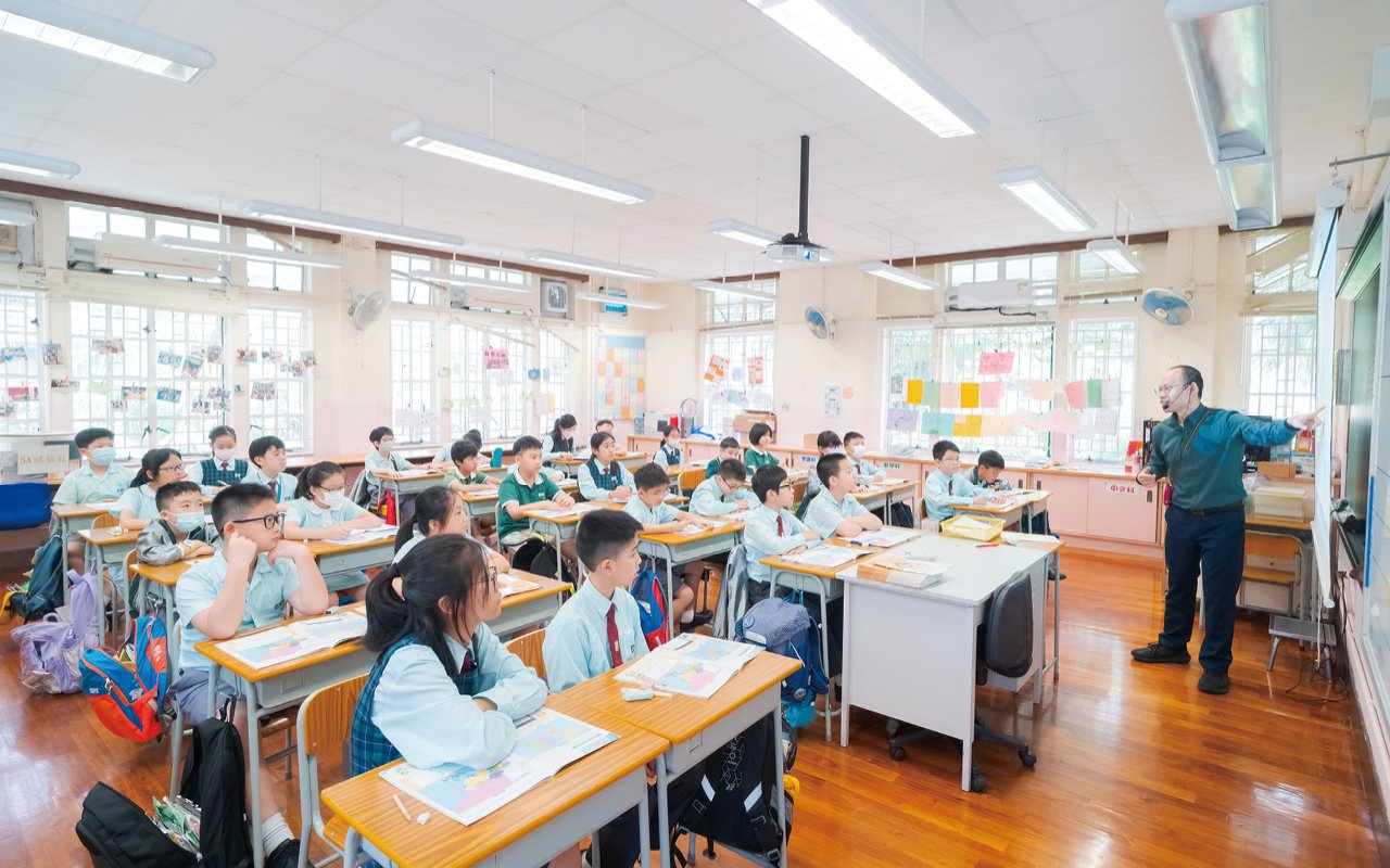 In the English subject, the school promotes interdisciplinary reading