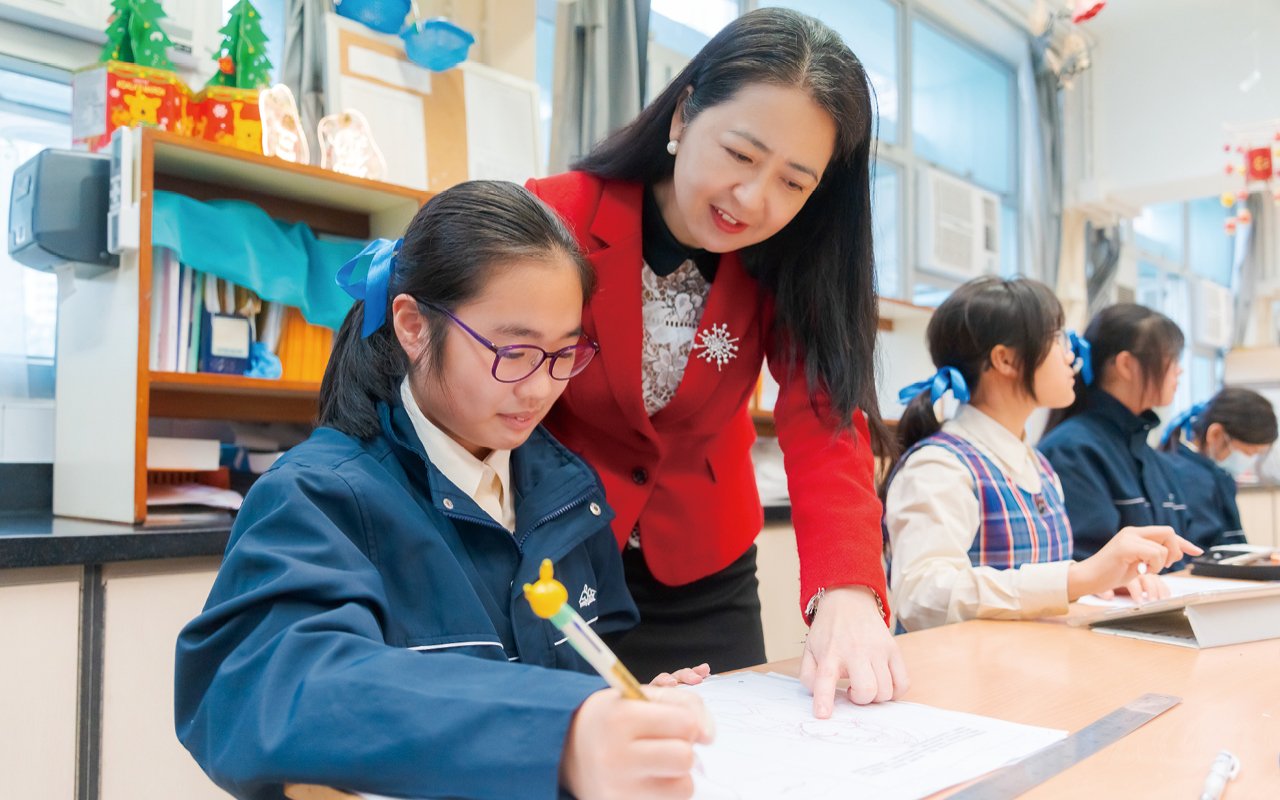 Cooperate with students' talents in beauty and art to strengthen their aesthetic and appreciation abilities.