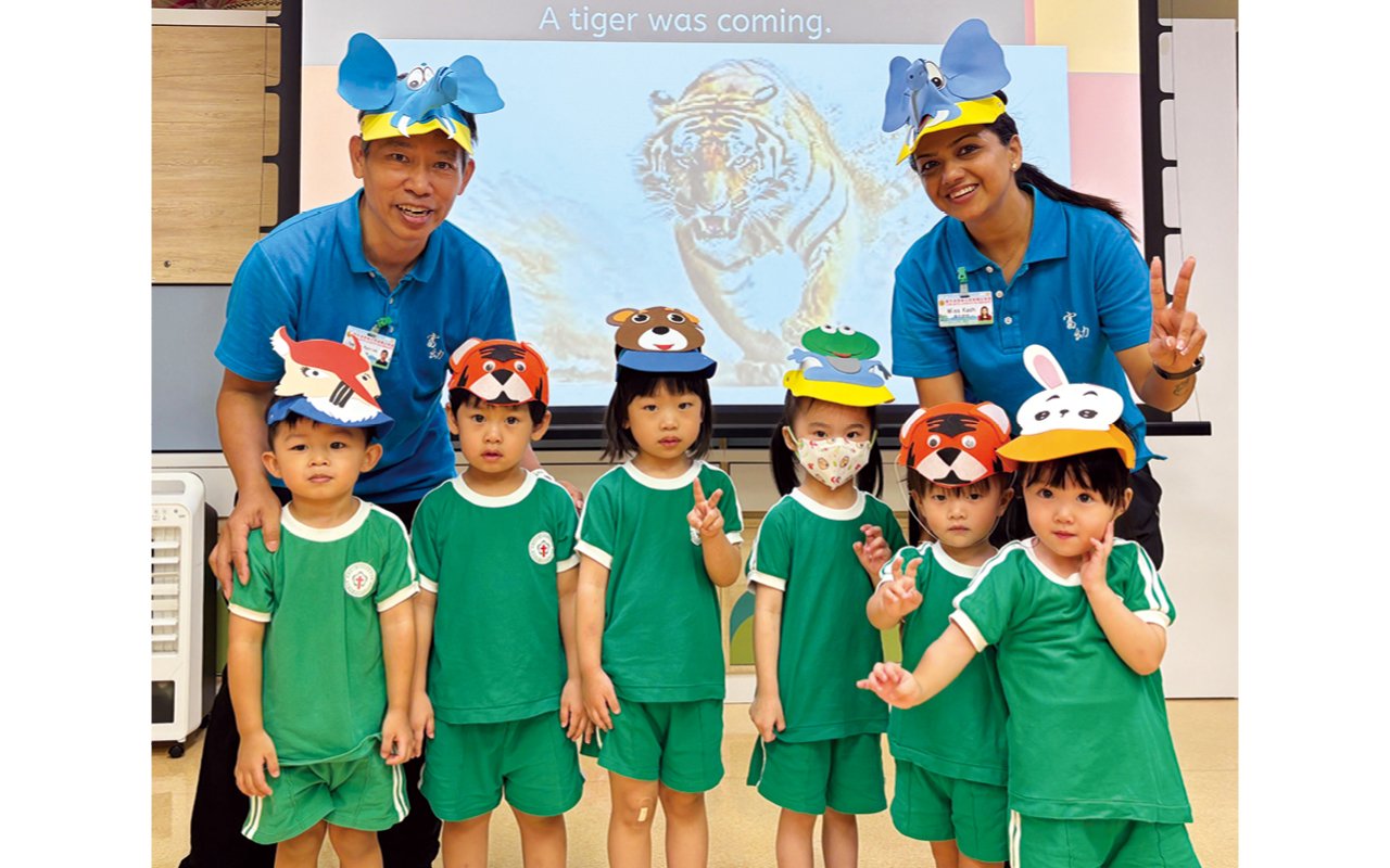 The school promotes the "Hu Pinyin Method" English Pinyin course to help children learn English