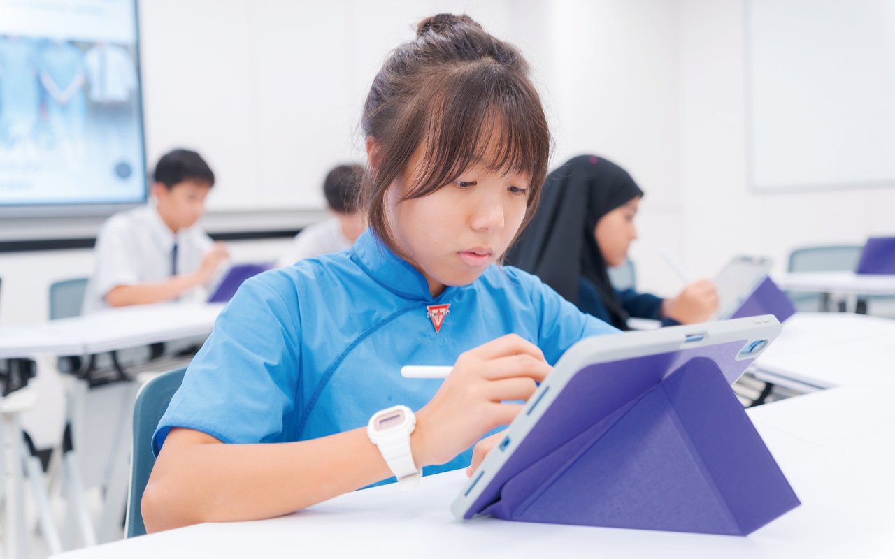 Provide students with rich learning experiences and lay a solid knowledge foundation with innovative thinking