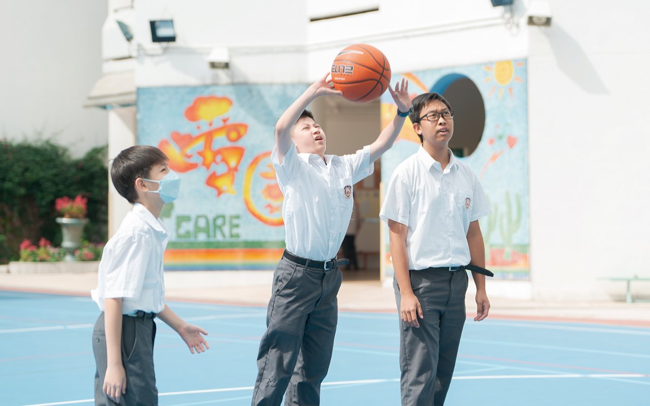 Students live up to the school’s training and constantly strive to improve and build self-confidence