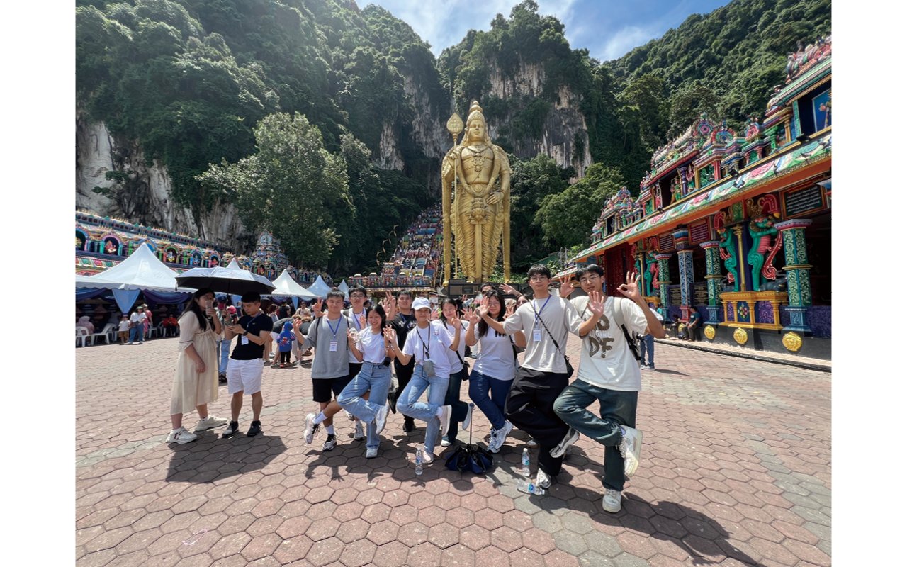 The school uses additional resources to organize overseas exchange study groups