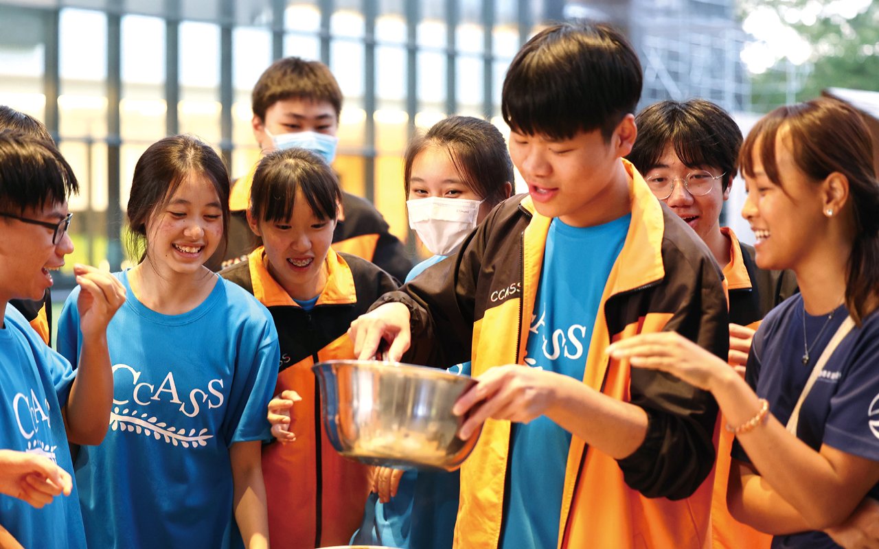 The school optimizes the class timetable and sets up OLE extracurricular activity time on Friday afternoons