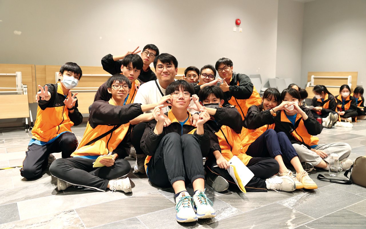 Guide students to establish positive values and attitudes through activities