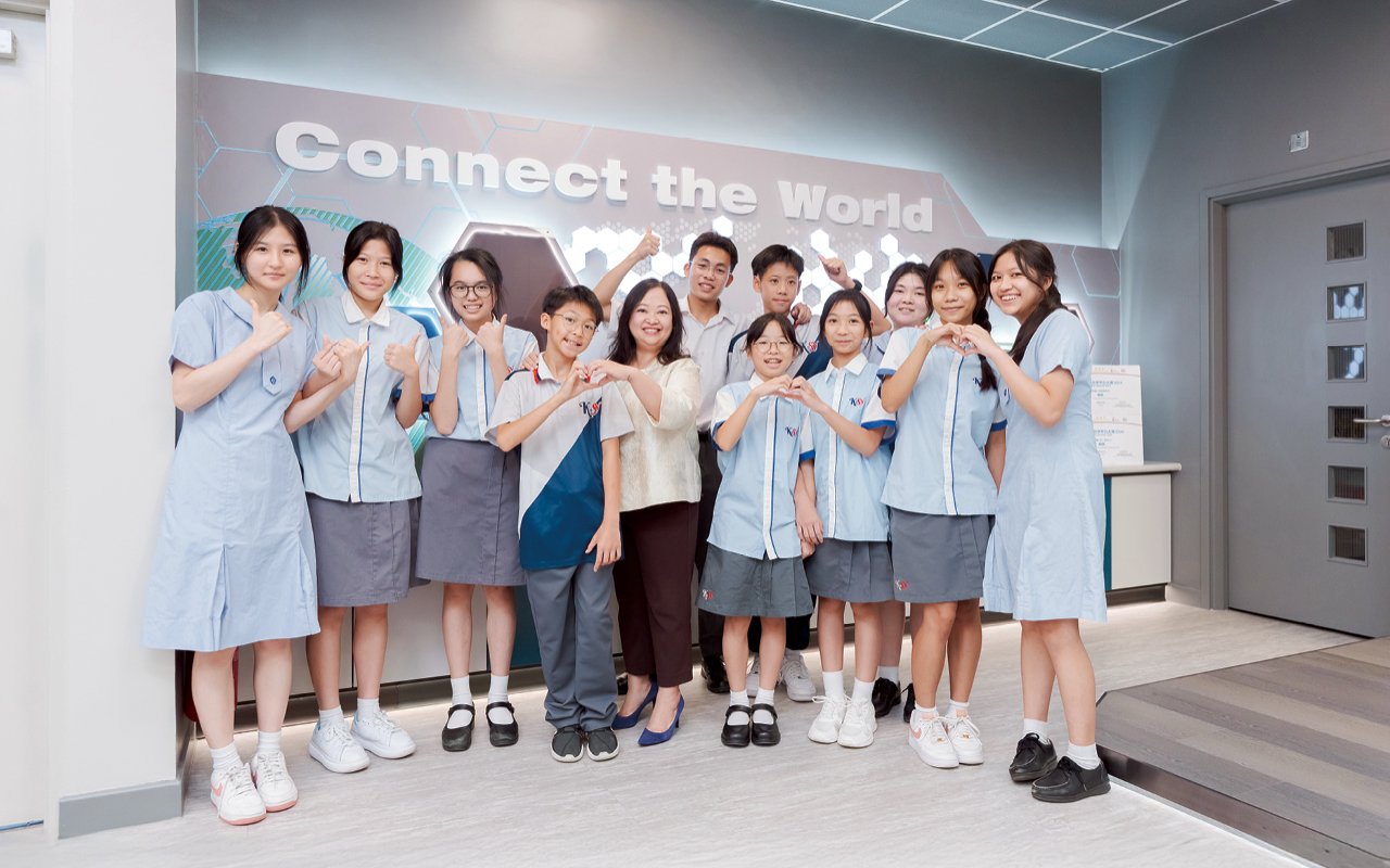Kowloon Sam Yuk Secondary School With the goal of holistic education, we are committed to cultivating students’ balanced development in spiritual, intellectual and physical education.