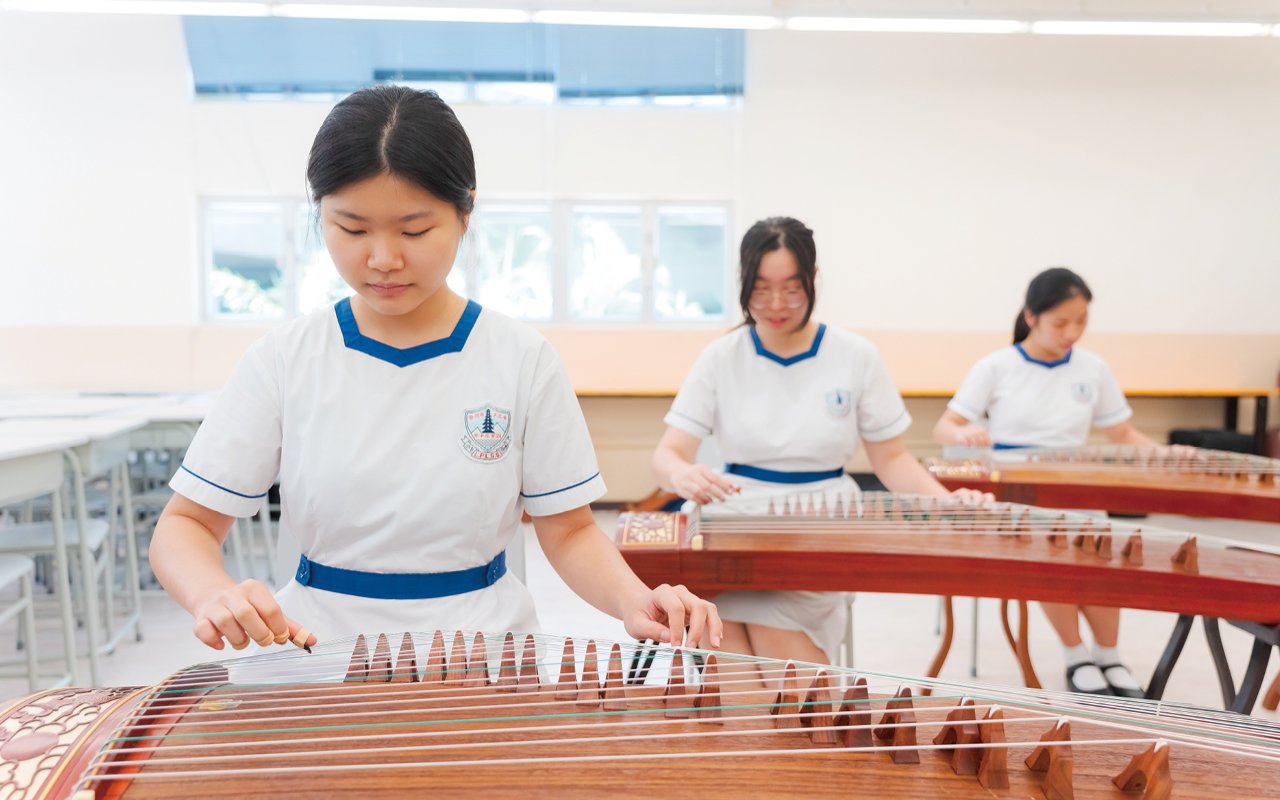 Outside the classroom, the school broadens students’ horizons through diversified learning experiences