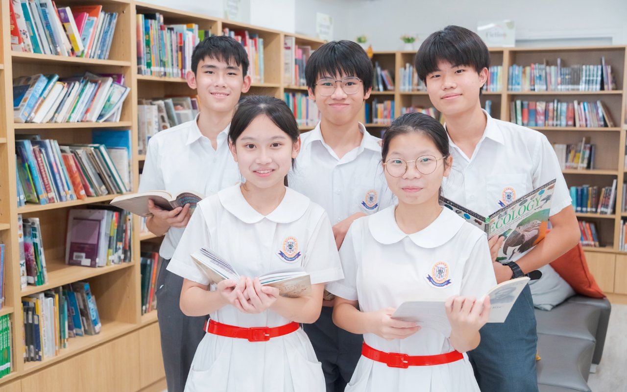 The school develops a comprehensive school-based curriculum and diversified extracurricular activities to enable students to fully develop their personal potential.