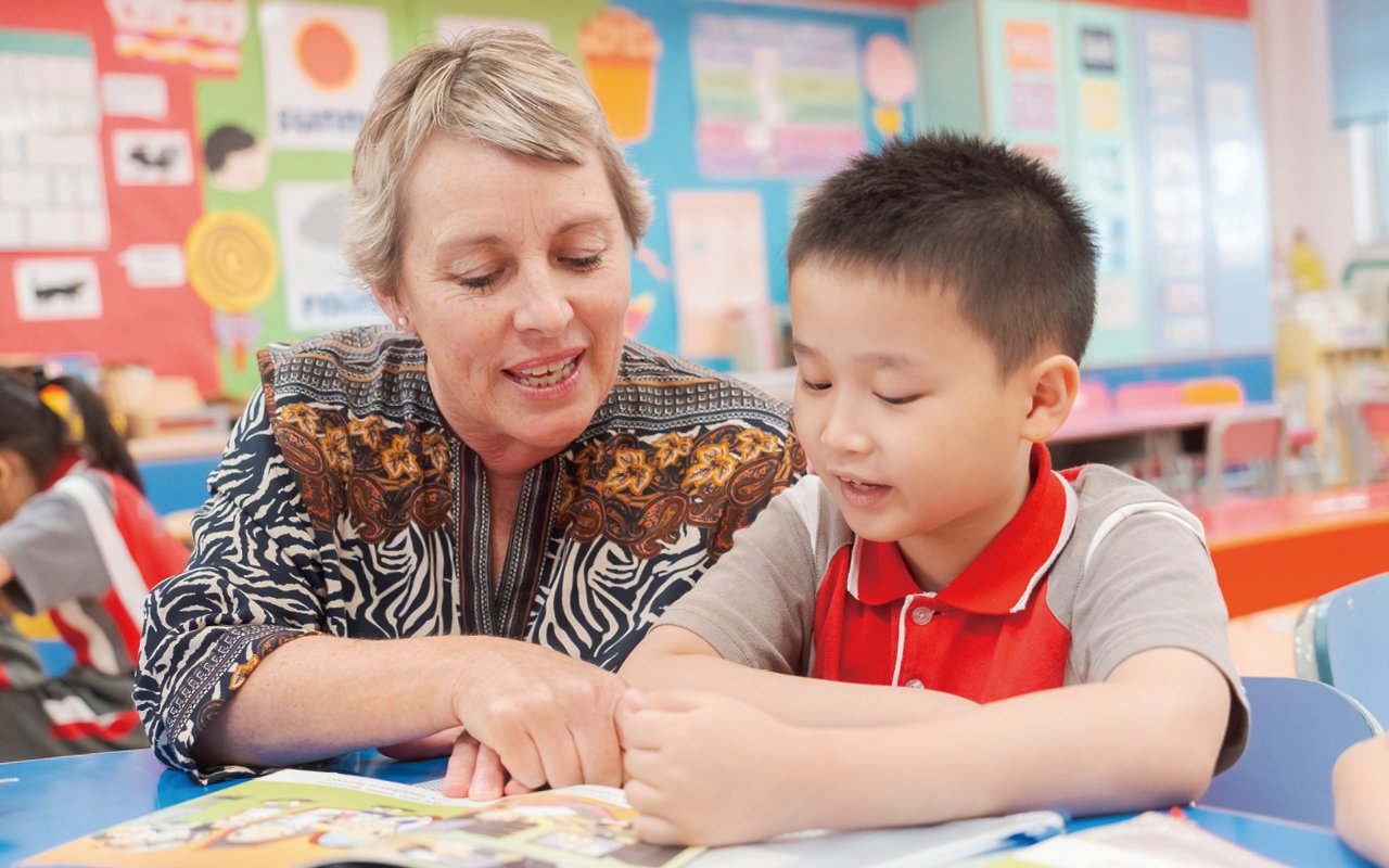 Foreign teachers are very familiar with students’ English proficiency and can use appropriate teaching methods