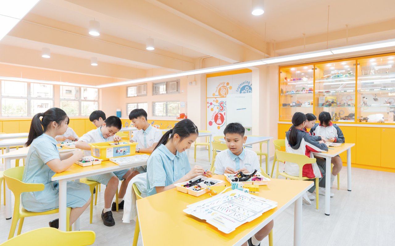 The school's STEAM education is quite mature, allowing students of different abilities to develop their potential and showcase their talents.