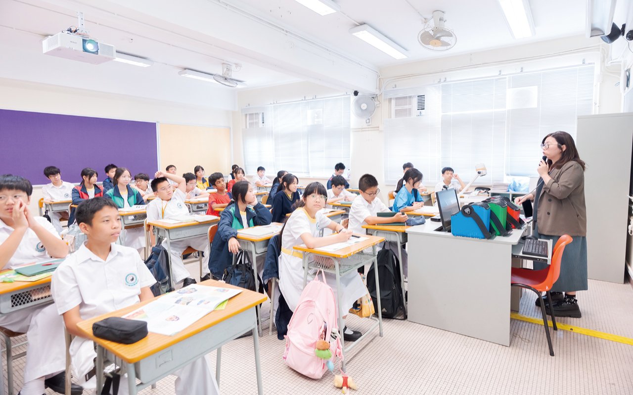 In high school curriculum planning, schools conduct group teaching according to students’ abilities